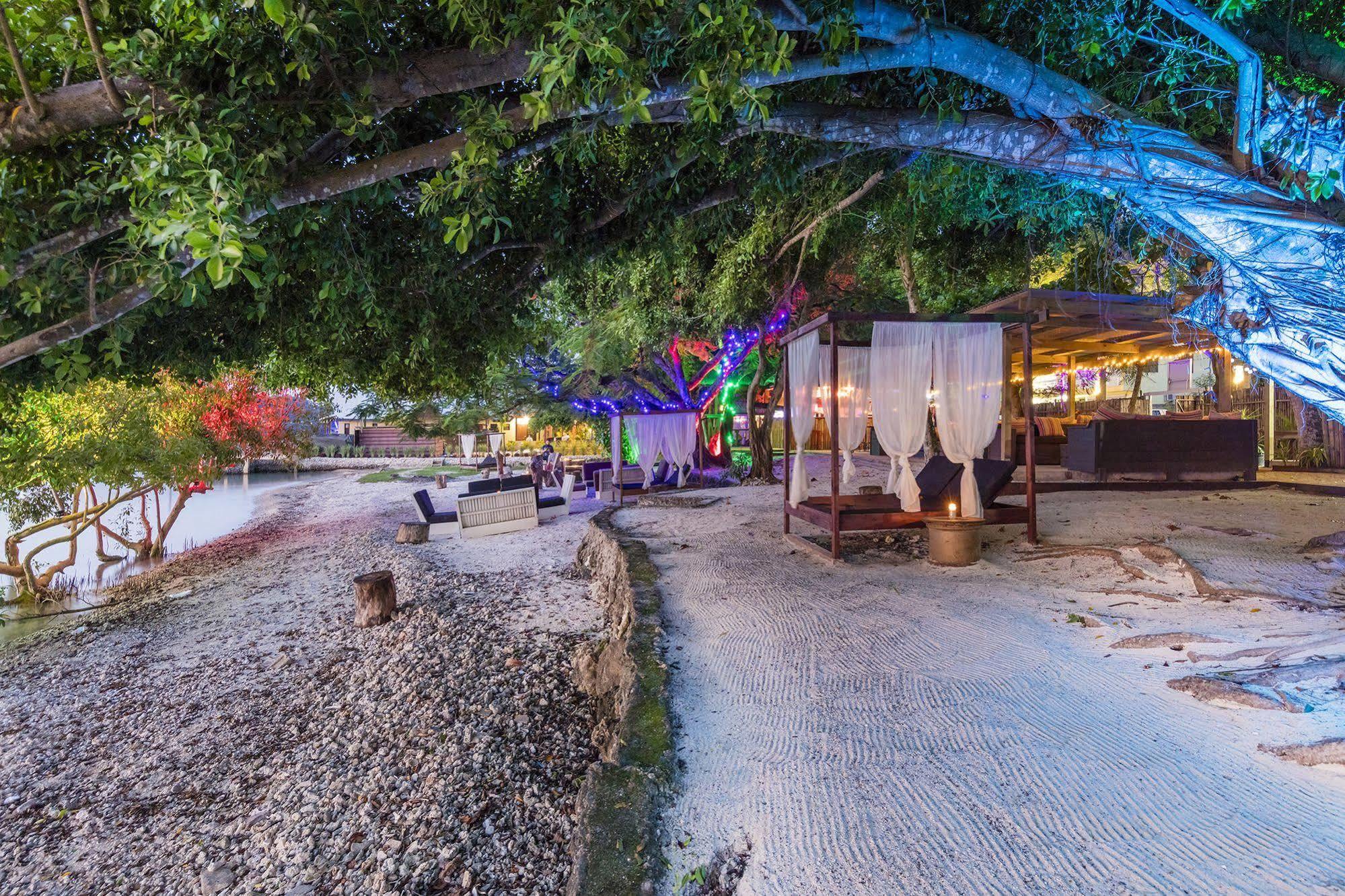 Chantillys On The Bay Port Vila Luaran gambar